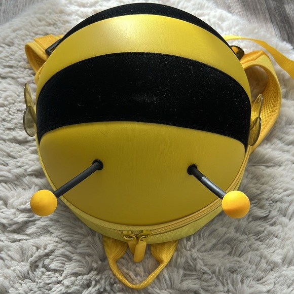 Kids Bee Shape Backpack - Picture 10 of 12